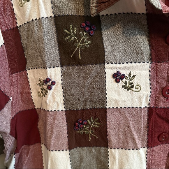 Y2K Vintage Plaid Short Sleeve Button Up Shirt - Picture 2 of 3